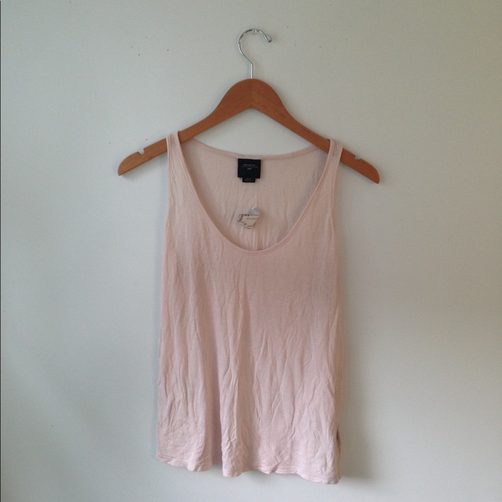 Pink tank top